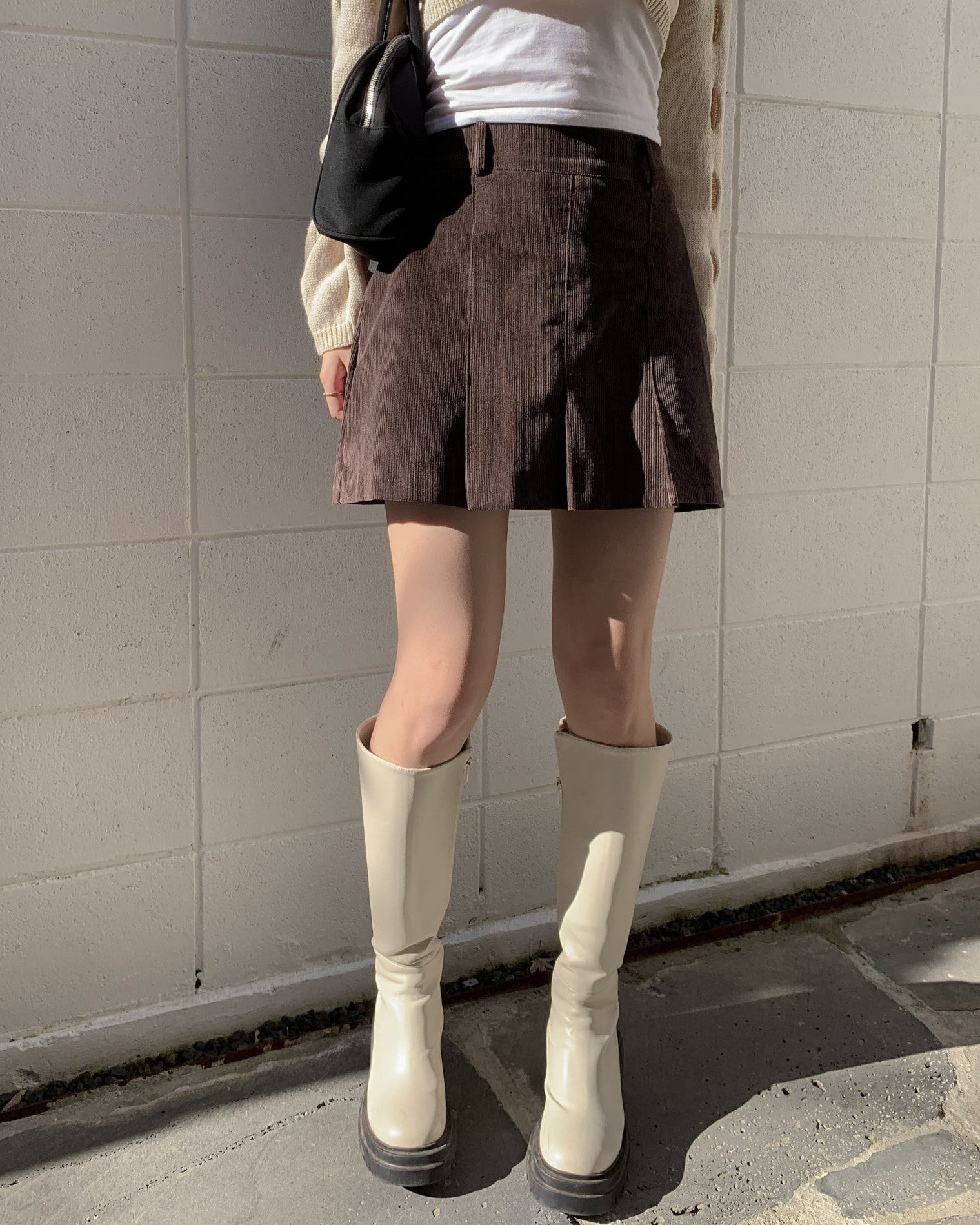 Corduroy minimal skirt