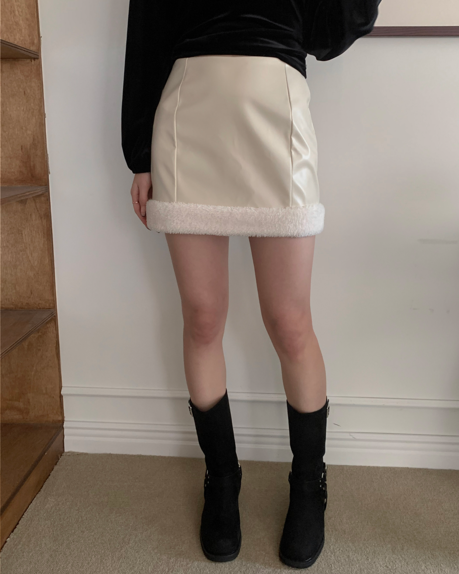 Fur leather skirt