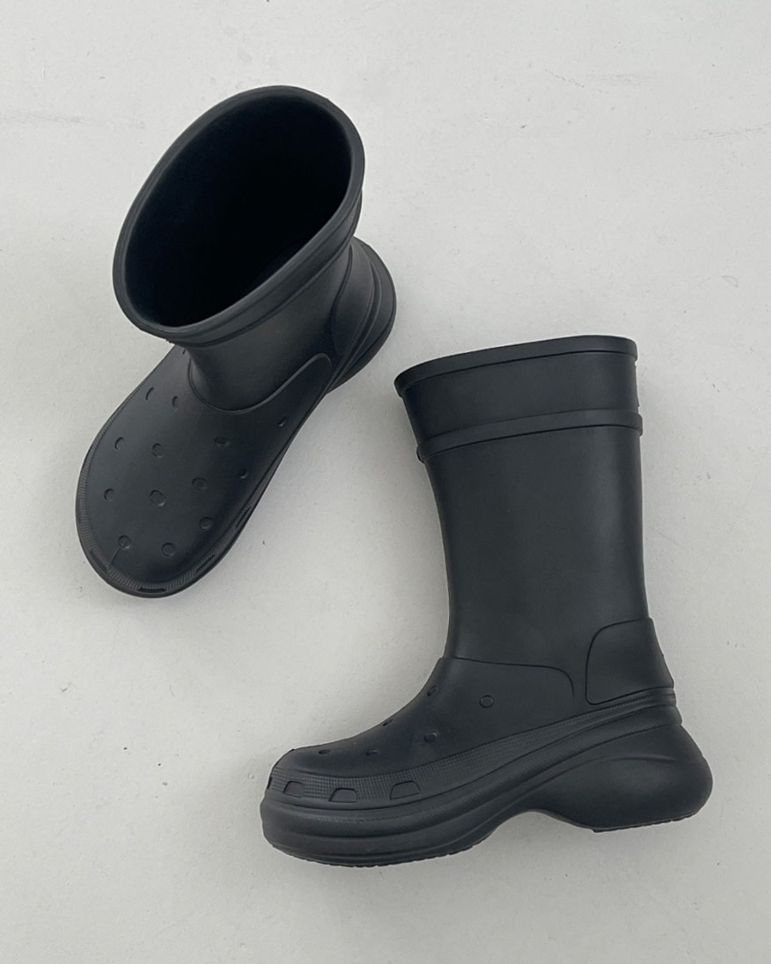 Clog middle rain boots